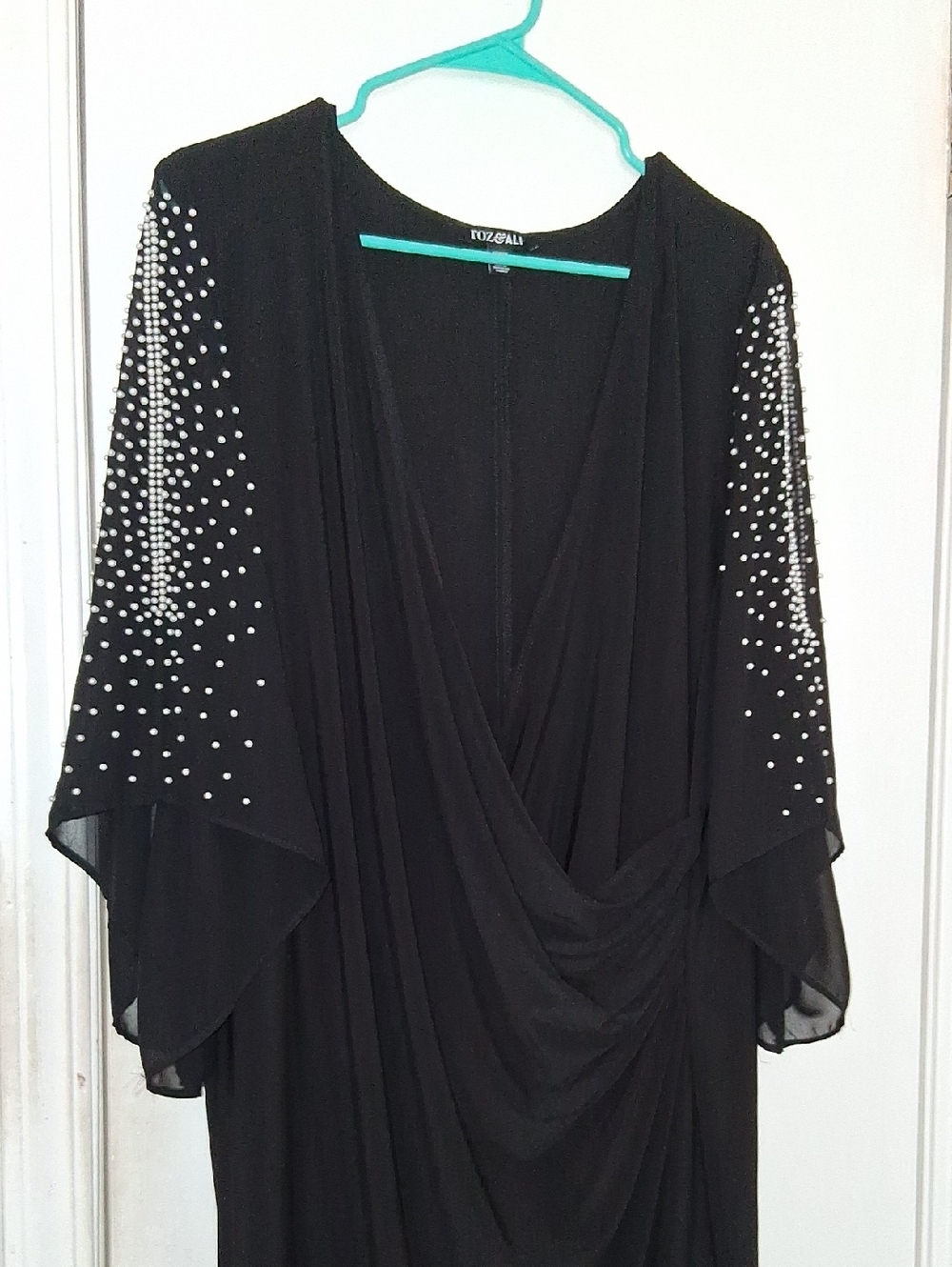 Roz & Ali Woman Black Formal Cocktail Cold Shoulder Embellished Dress Sz 3X